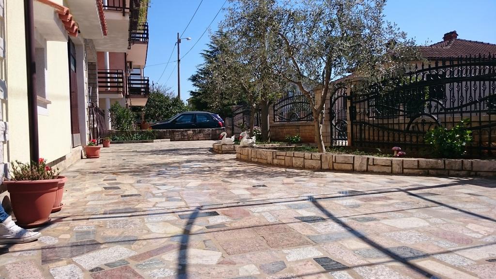 Apartments Ruza Umag Exterior photo
