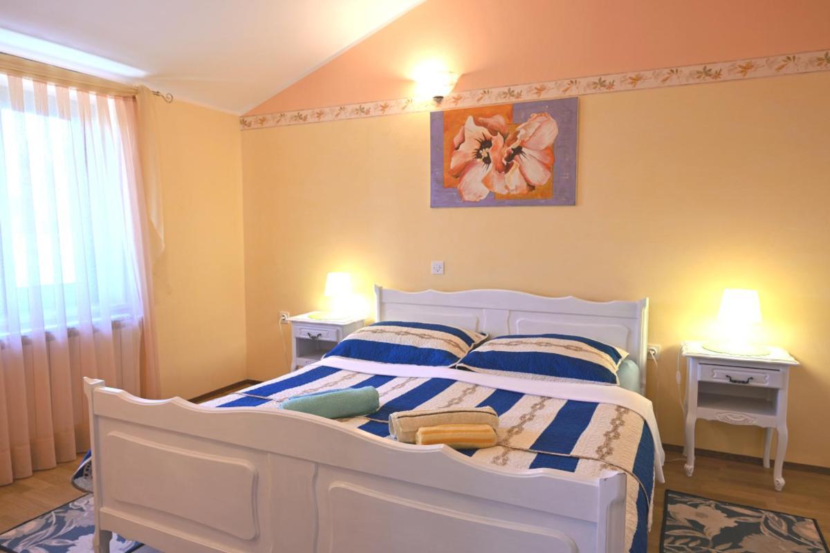 Apartments Ruza Umag Exterior photo